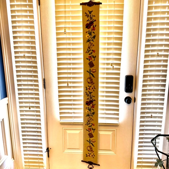 Bell Pull needlepoint purchased in Europe in the 70's - Picture 8 of 9